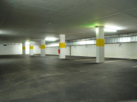 Бесплатный подземный гараж в отеле Кирхплац